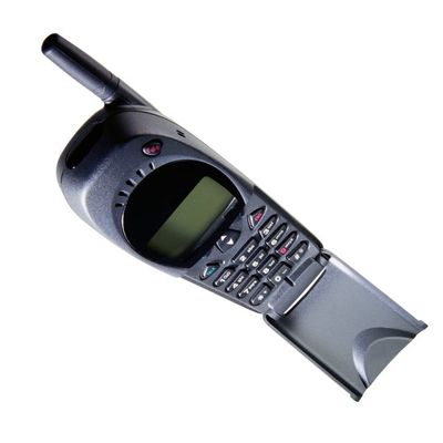 藍(lán)屏?xí)r光 老式手機(jī)的通訊記憶與未來(lái)科技的對(duì)話